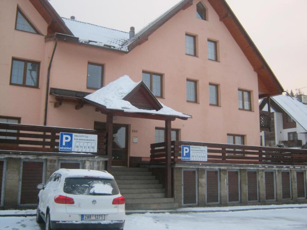 Apartman Klondajk Harrachov Zewnętrze zdjęcie